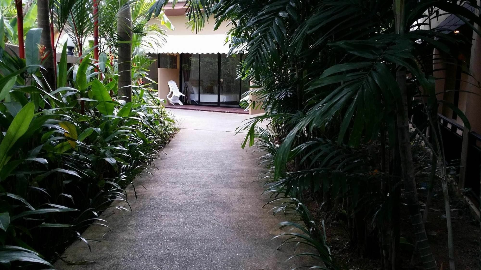 Naiyang Beach Hotel Sha Plus Phuket Exterior photo