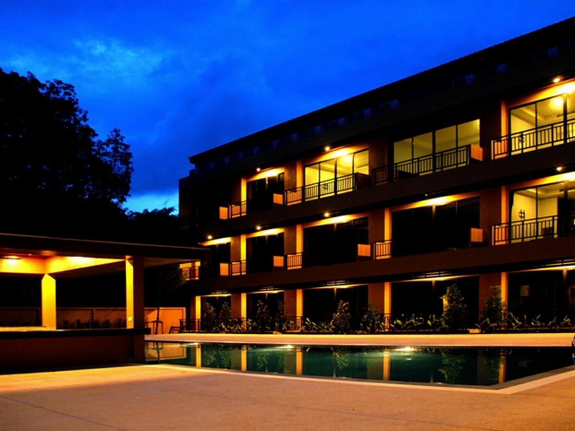 Naiyang Beach Hotel Sha Plus Phuket Exterior photo